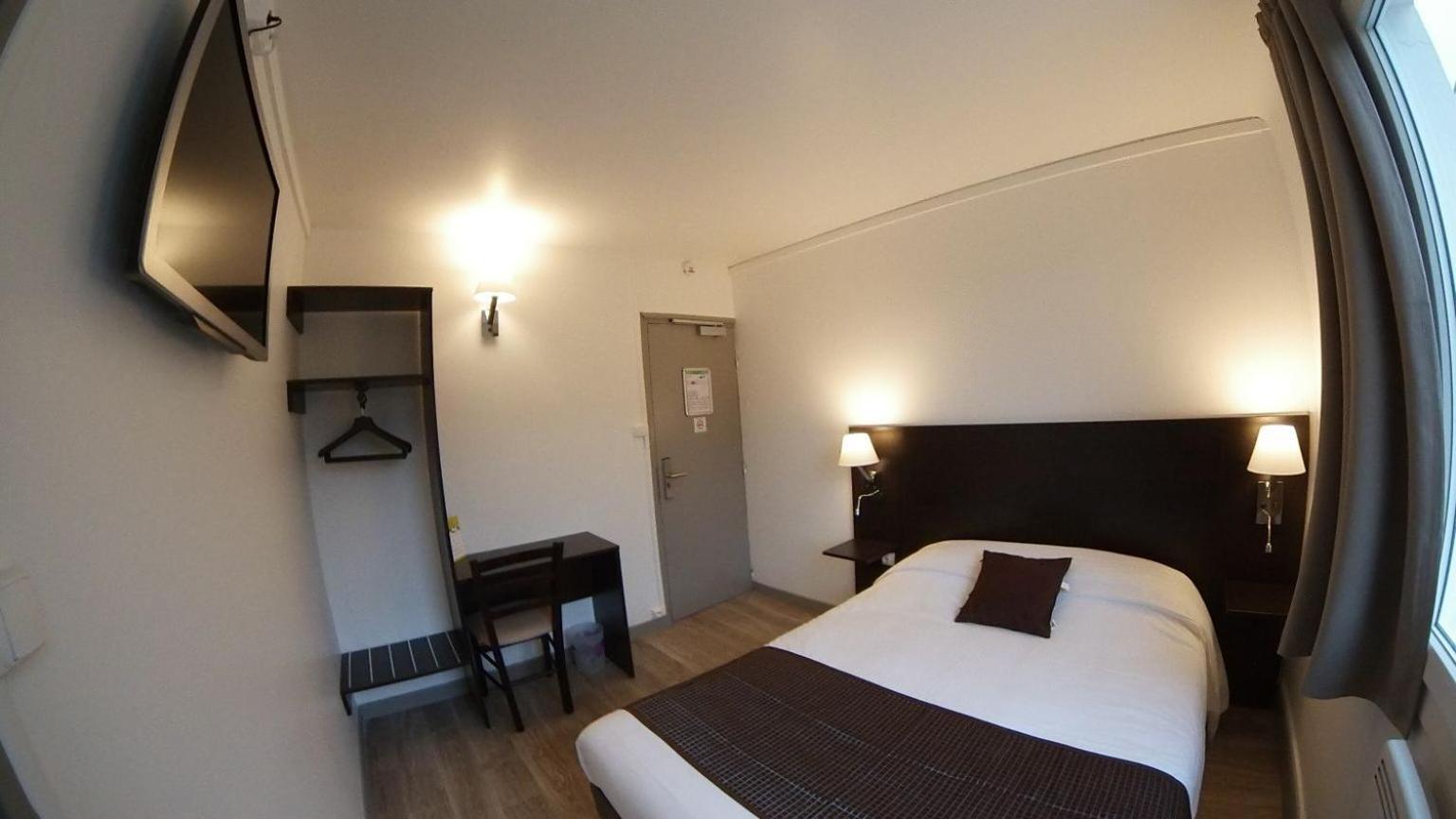 Nevers Hotel Exterior photo